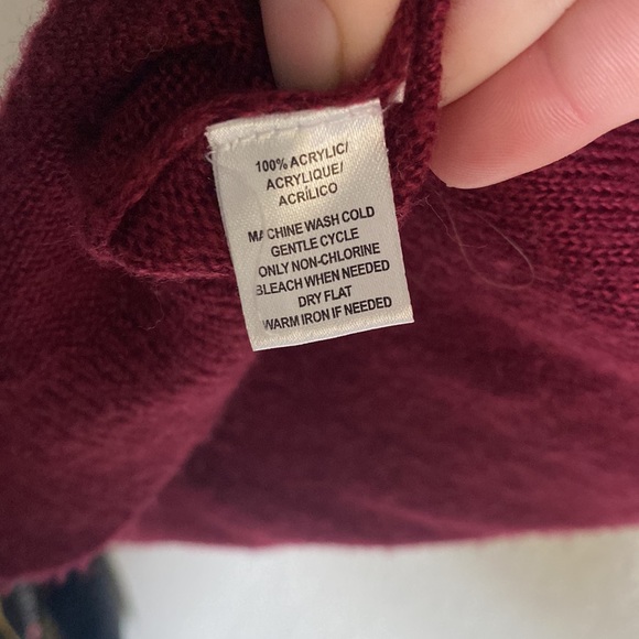 Garnet Loft Sweater - Picture 5 of 5